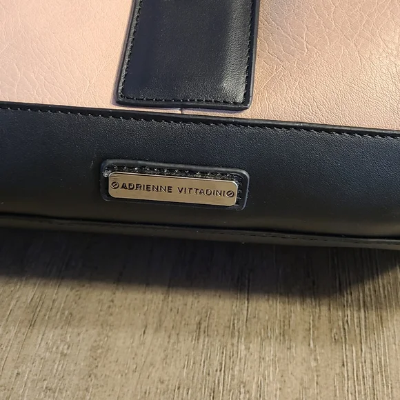 Adrienne Vittadini Tote - Picture 12 of 12